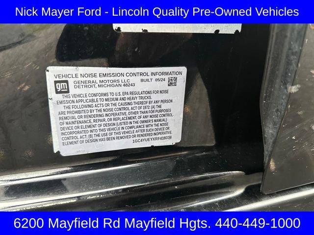 Used 2024 Chevrolet Silverado 3500 LTZ w/ LTZ Convenience Package image 17