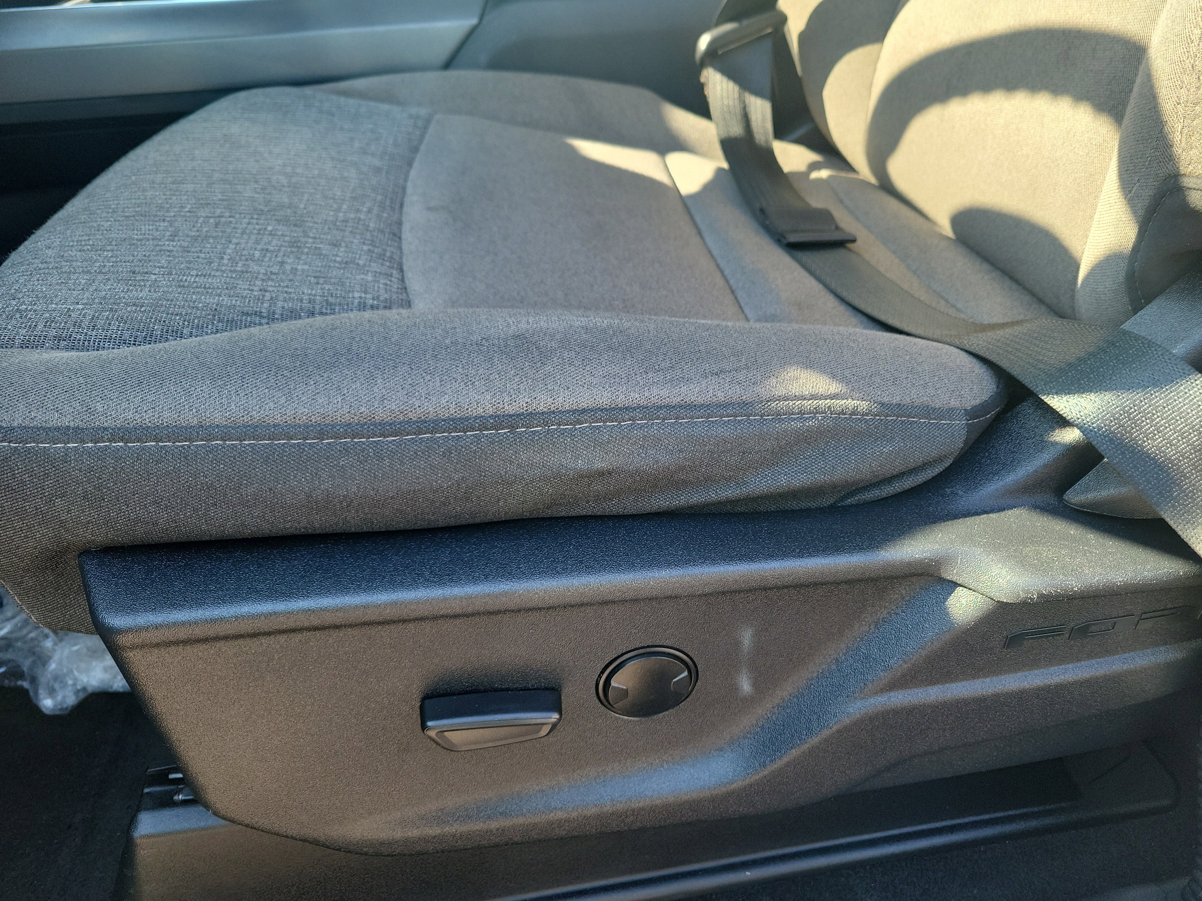 Used 2024 Ford F150 XLT w/ Mobile Office Package image 23