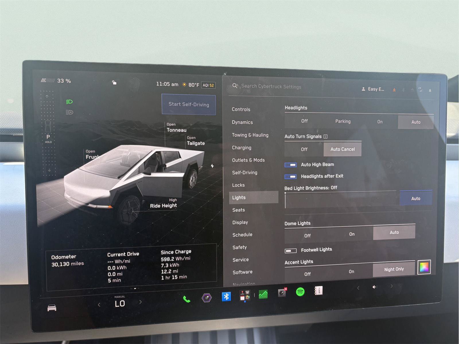 Used 2024 Tesla Cybertruck AWD Crew Cab image 26