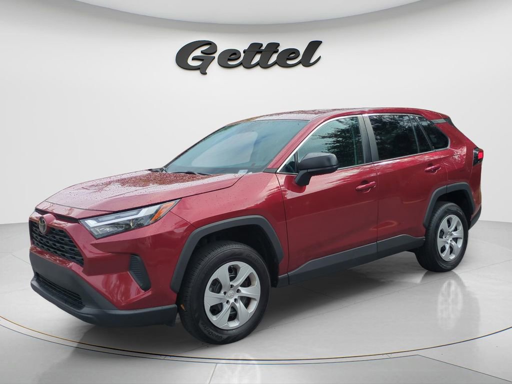 Used 2024 Toyota RAV4 LE image 9
