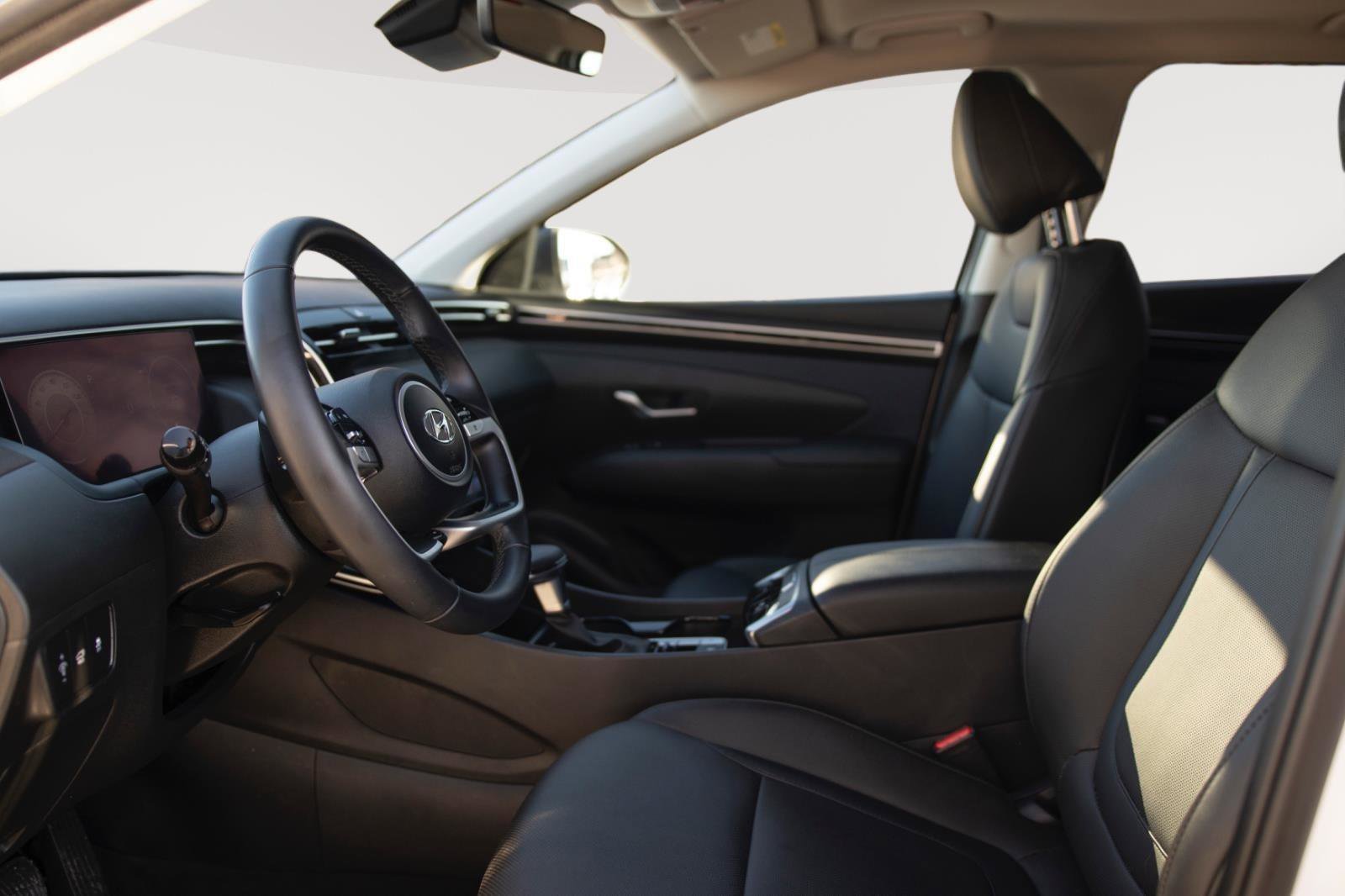 Used 2023 Hyundai Tucson SEL w/ Convenience Package image 2