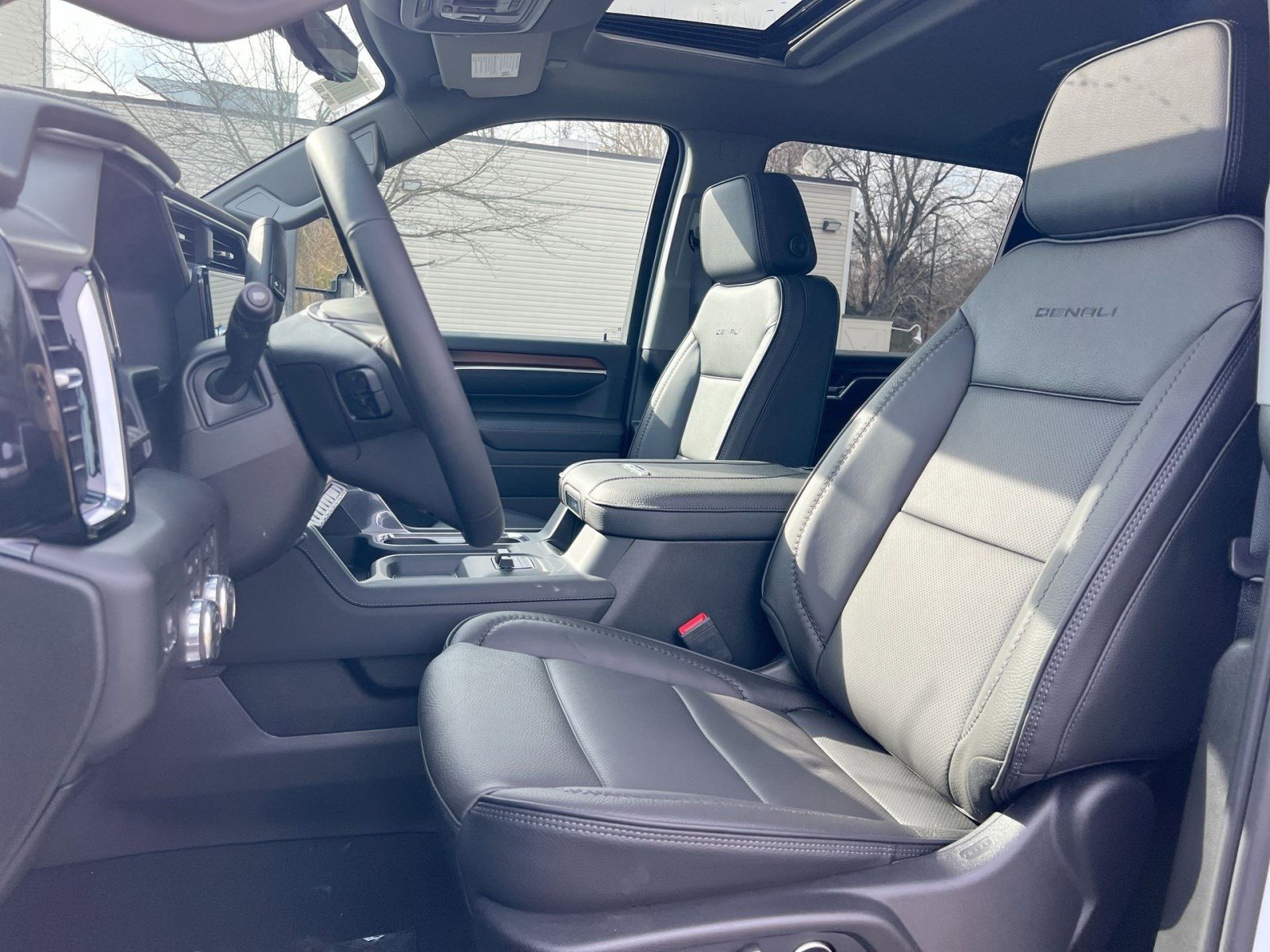 New 2026 GMC Sierra 2500 Denali w/ Denali Reserve Package image 12