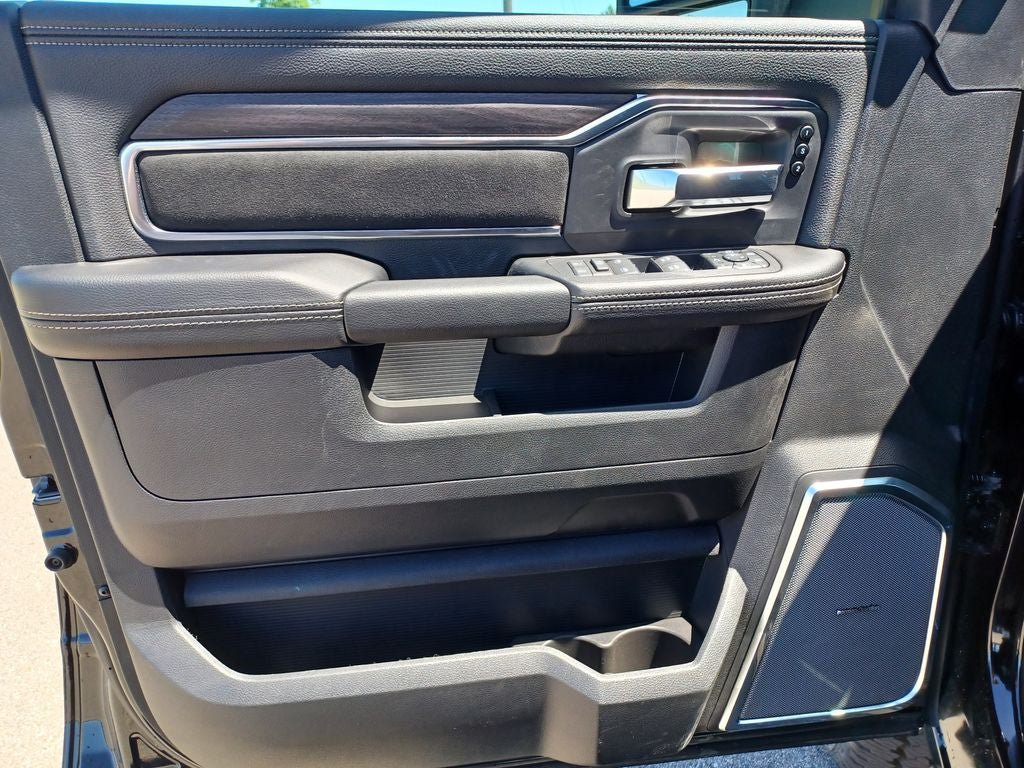 New 2026 RAM 2500 Laramie AWD/4WD image 10