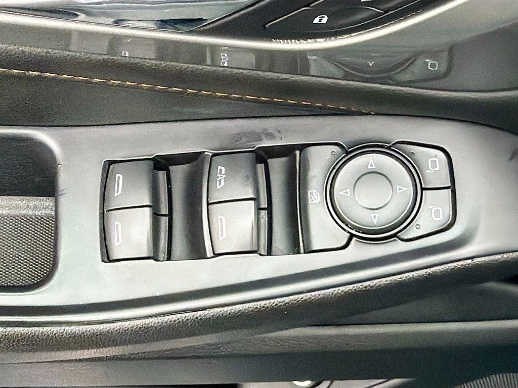 Used 2021 Chevrolet Traverse RS image 30