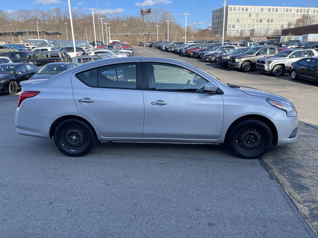 Used 2018 Nissan Versa SV image 7