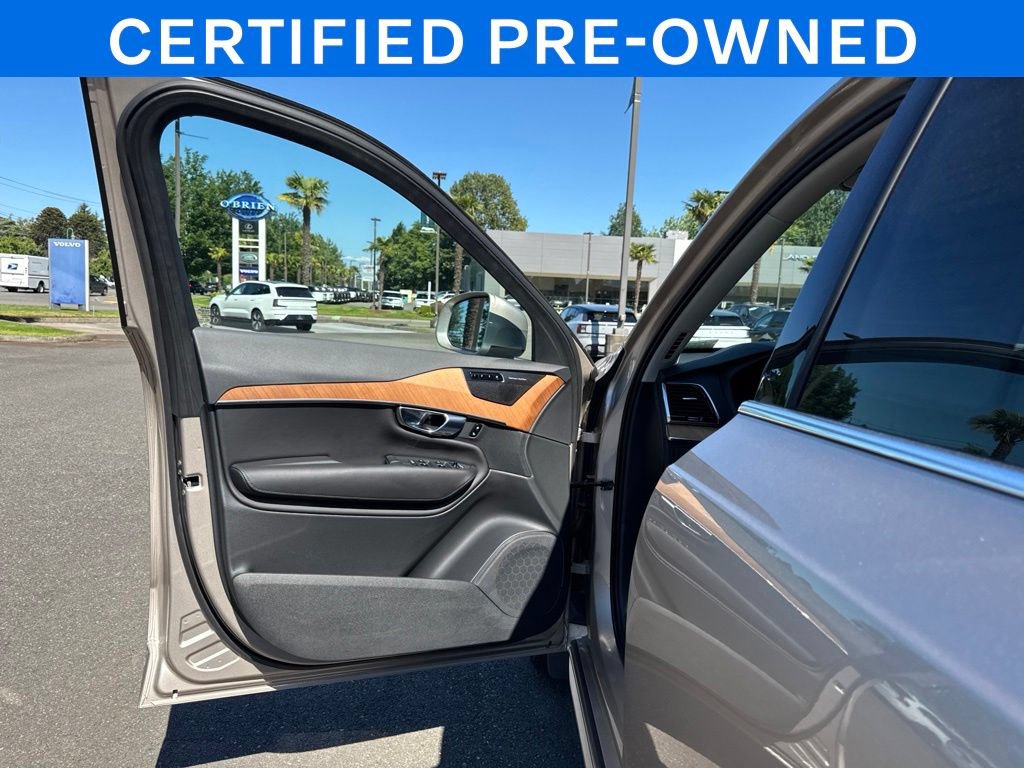 Certified 2023 Volvo XC90 B6 Plus w/ Protection Package Premier AWD/4WD image 11