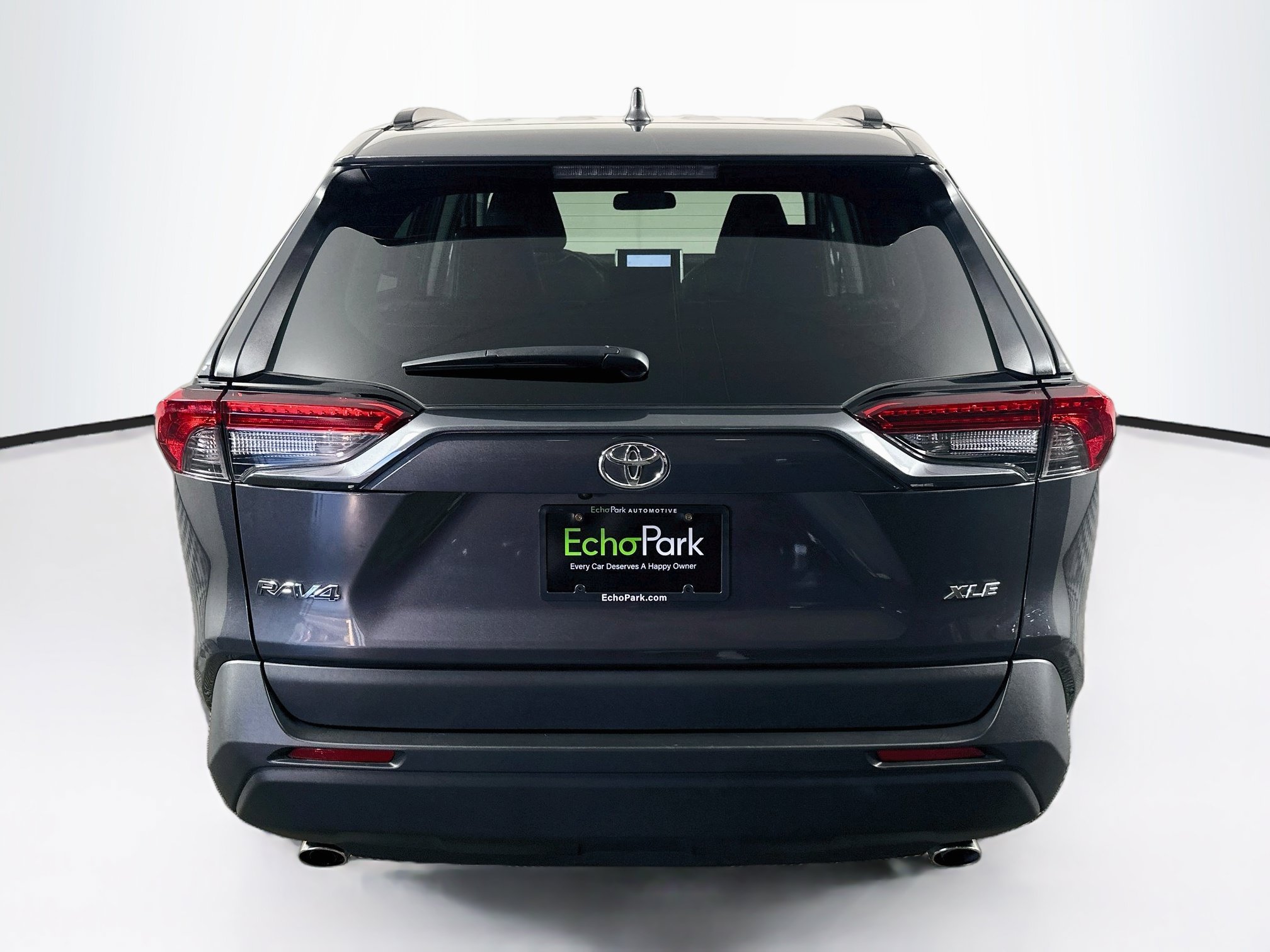 Used 2025 Toyota RAV4 XLE Premium FWD image 7