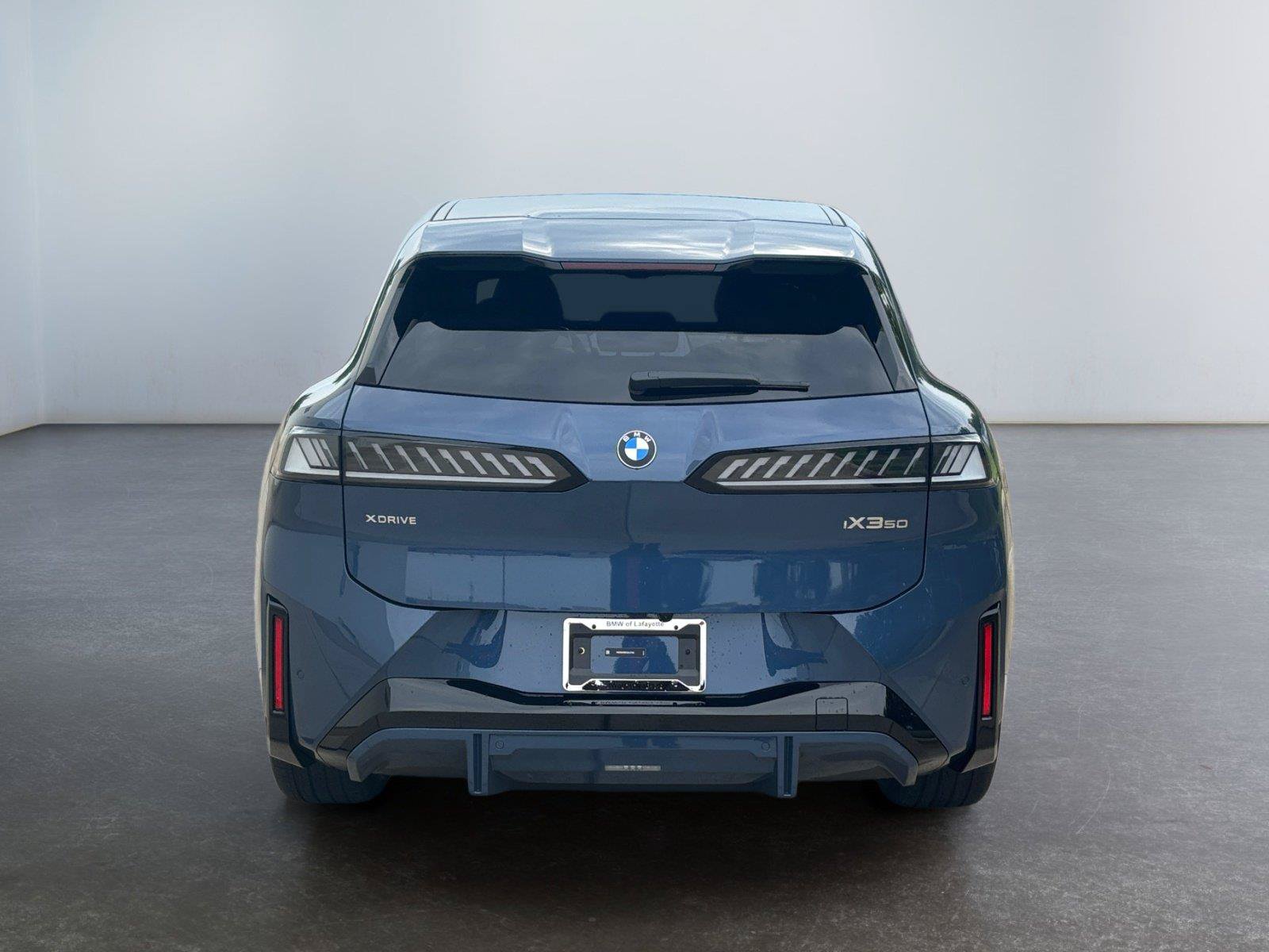 New 2027 BMW iX3 50 xDrive w/ M Sport Package AWD/4WD image 4