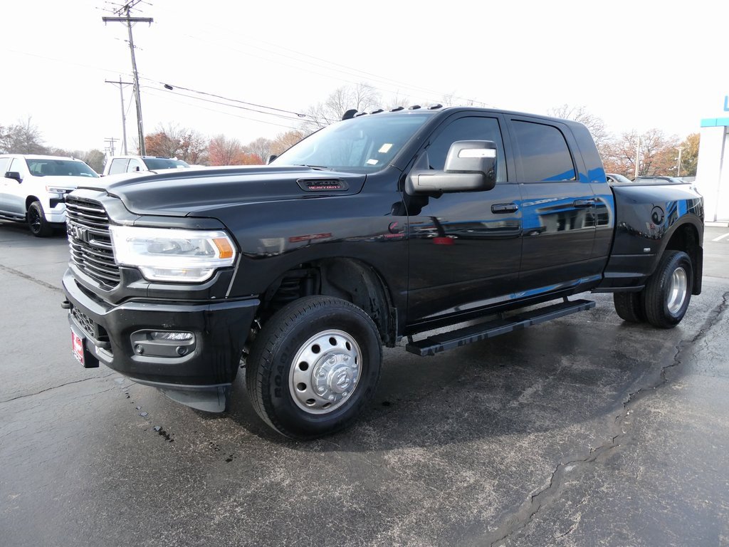 Used 2024 RAM 3500 Laramie w/ Towing Technology Group image 9