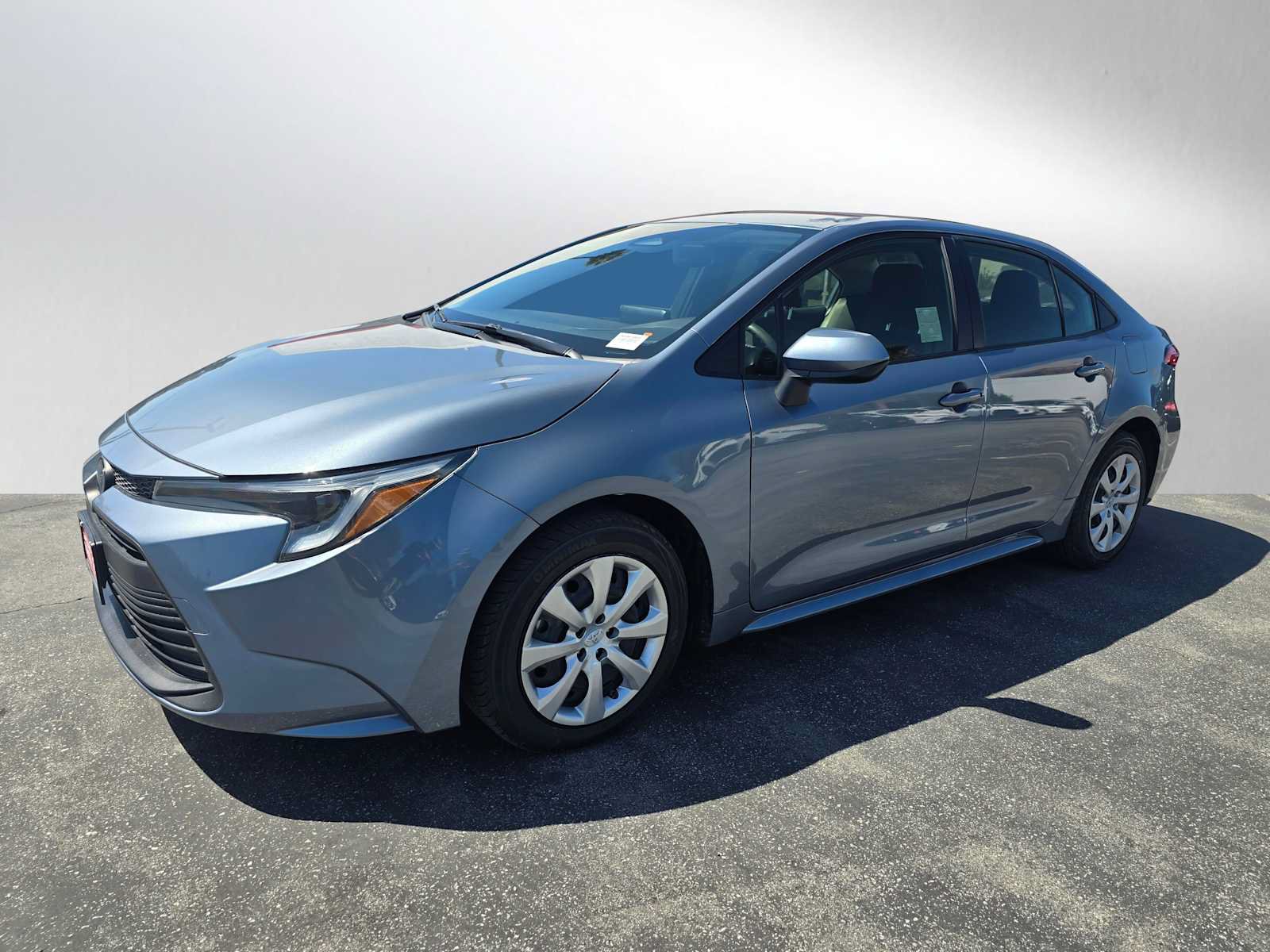 Used 2023 Toyota Corolla LE FWD image 7
