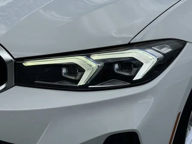Used 2025 BMW 330i xDrive Sedan AWD/4WD image 10