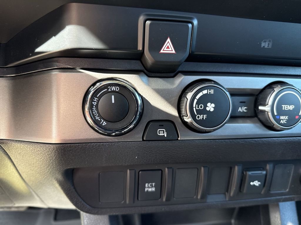 Used 2022 Toyota Tacoma SR AWD/4WD image 24