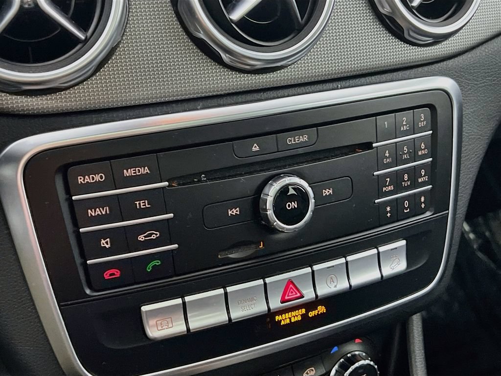 Used 2020 Mercedes-Benz GLA 250 4MATIC image 14