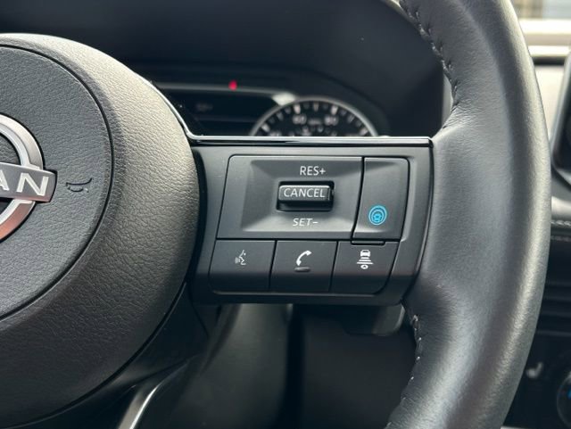 Used 2023 Nissan Rogue SL AWD/4WD image 37