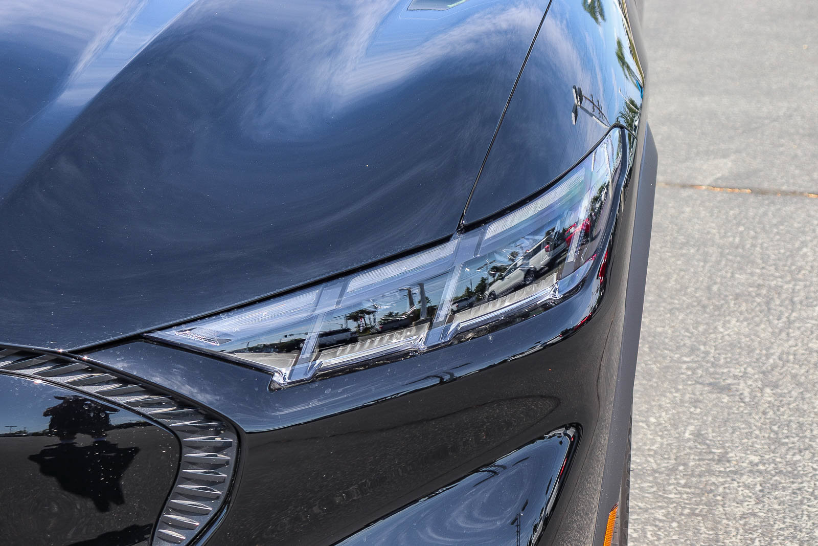 New 2026 Ford Mustang Mach-E Select RWD image 11