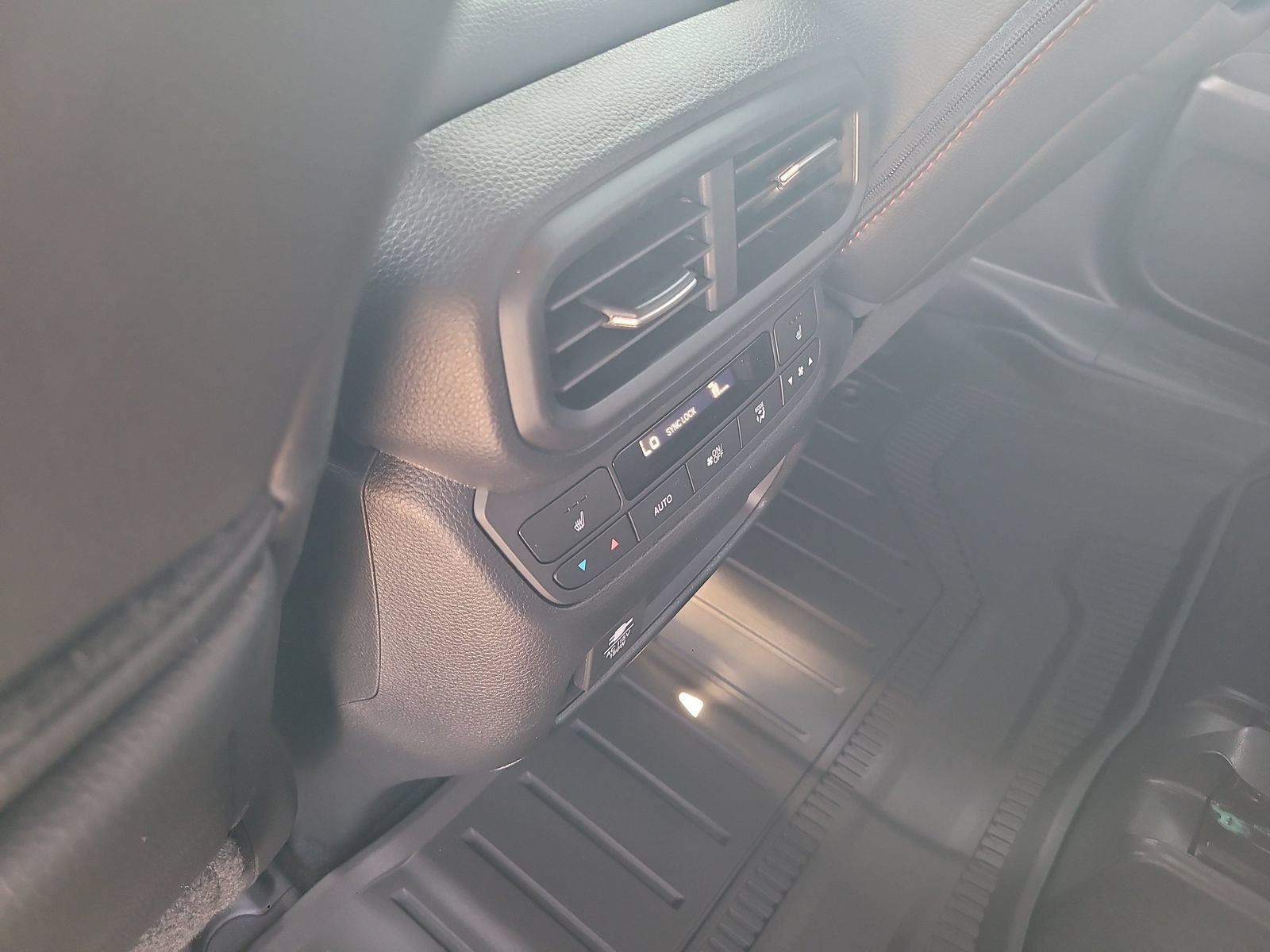 Certified 2024 Honda Passport Black Edition image 27
