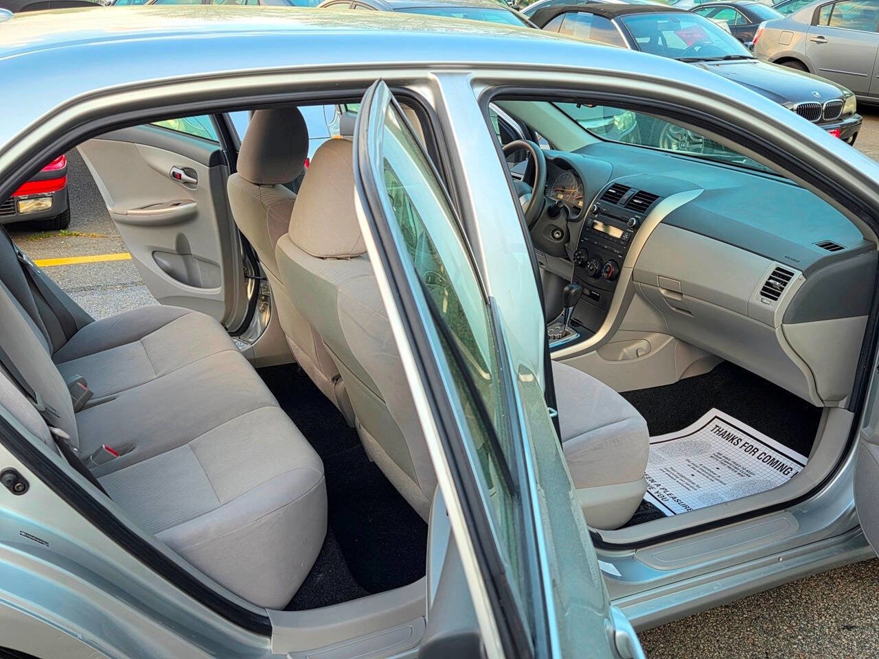 Used 2010 Toyota Corolla LE FWD image 9