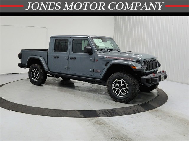 New 2026 Jeep Gladiator Rubicon w/ Steel Bumper Group