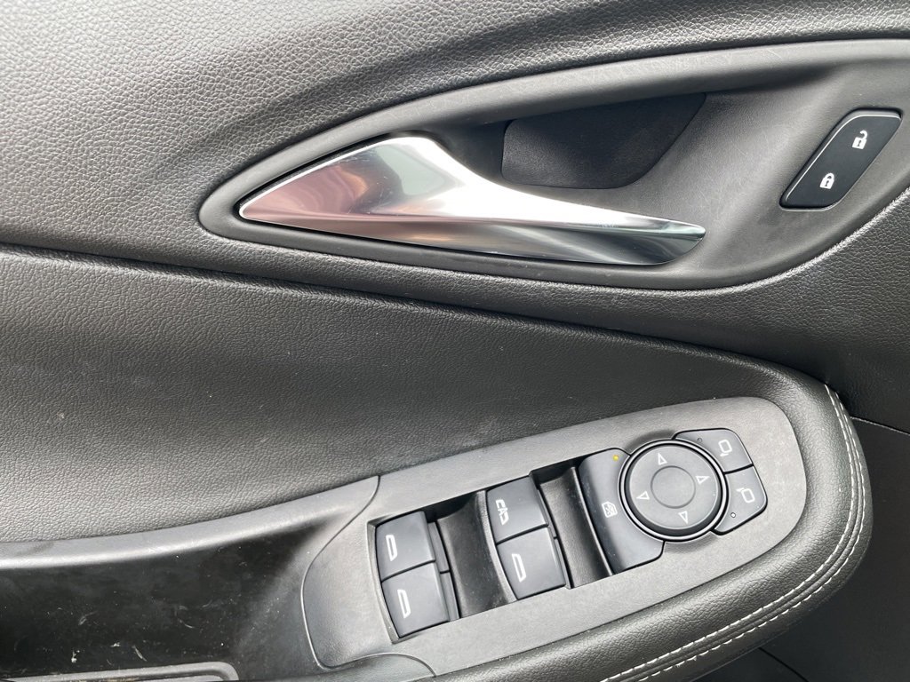 Used 2024 Buick Encore GX Preferred w/ Comfort Package image 11