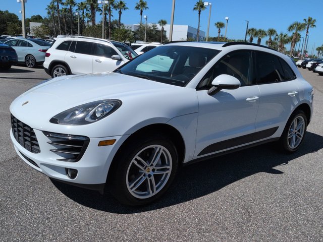 Used 2018 Porsche Macan AWD/4WD image 8