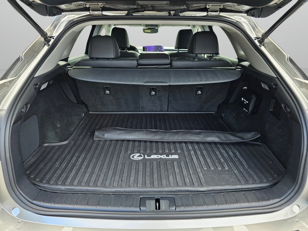 Used 2018 Lexus RX 450h AWD w/ Premium Package image 20