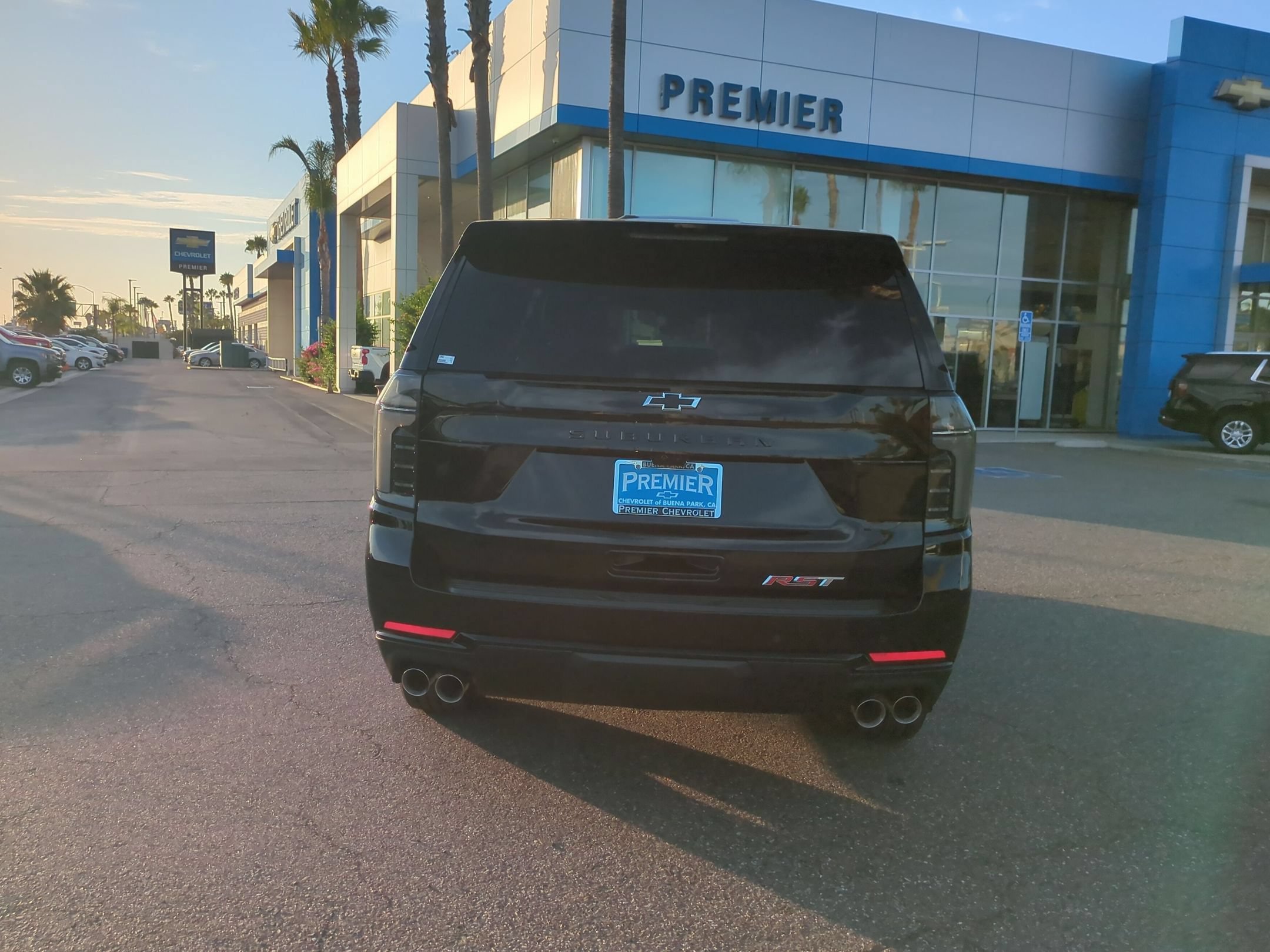 New 2026 Chevrolet Suburban RST w/ Advanced Technology Package AWD/4WD image 4