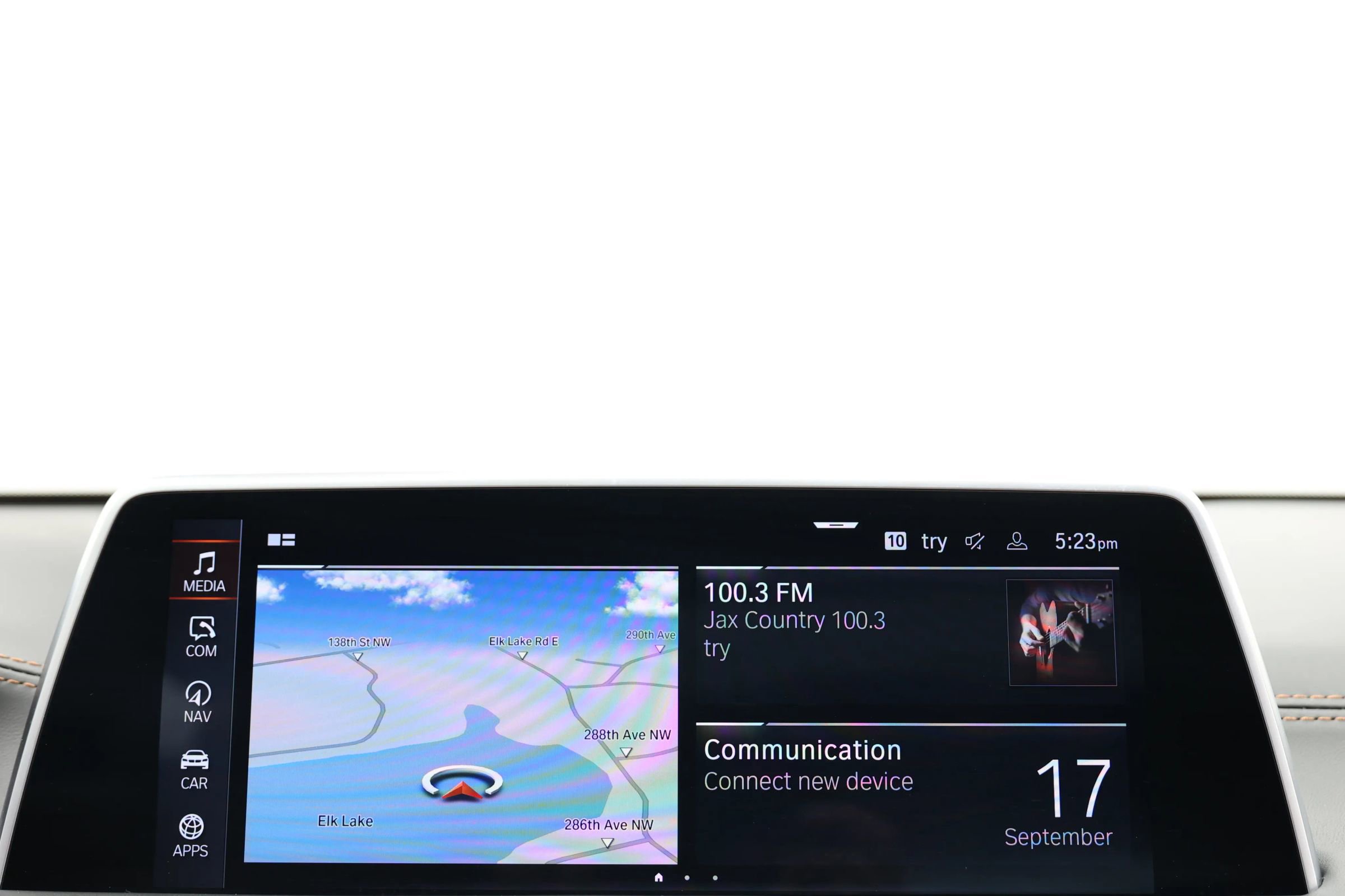 Used 2022 BMW M760i xDrive w/ Luxury Rear Seating Package image 30