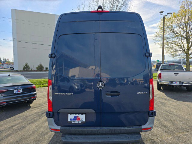 Used 2021 Mercedes-Benz Sprinter 2500 image 4