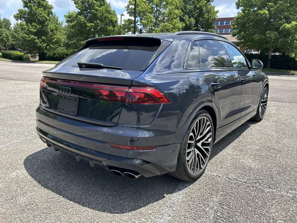 Used 2024 Audi SQ8 Prestige AWD/4WD image 7