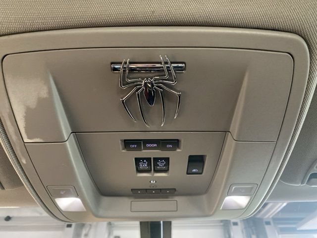 Used 2018 GMC Sierra 2500 SLT w/ Duramax Plus Package AWD/4WD image 16