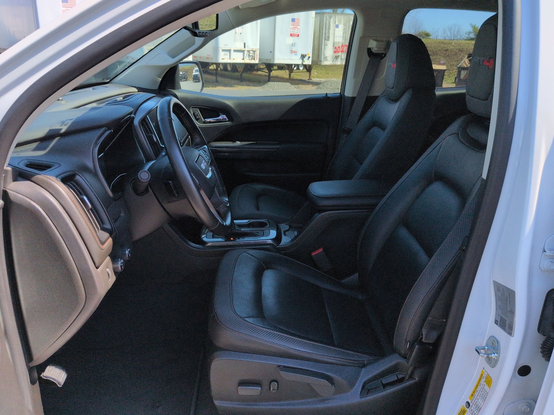 Certified 2021 GMC Canyon AT4 image 18