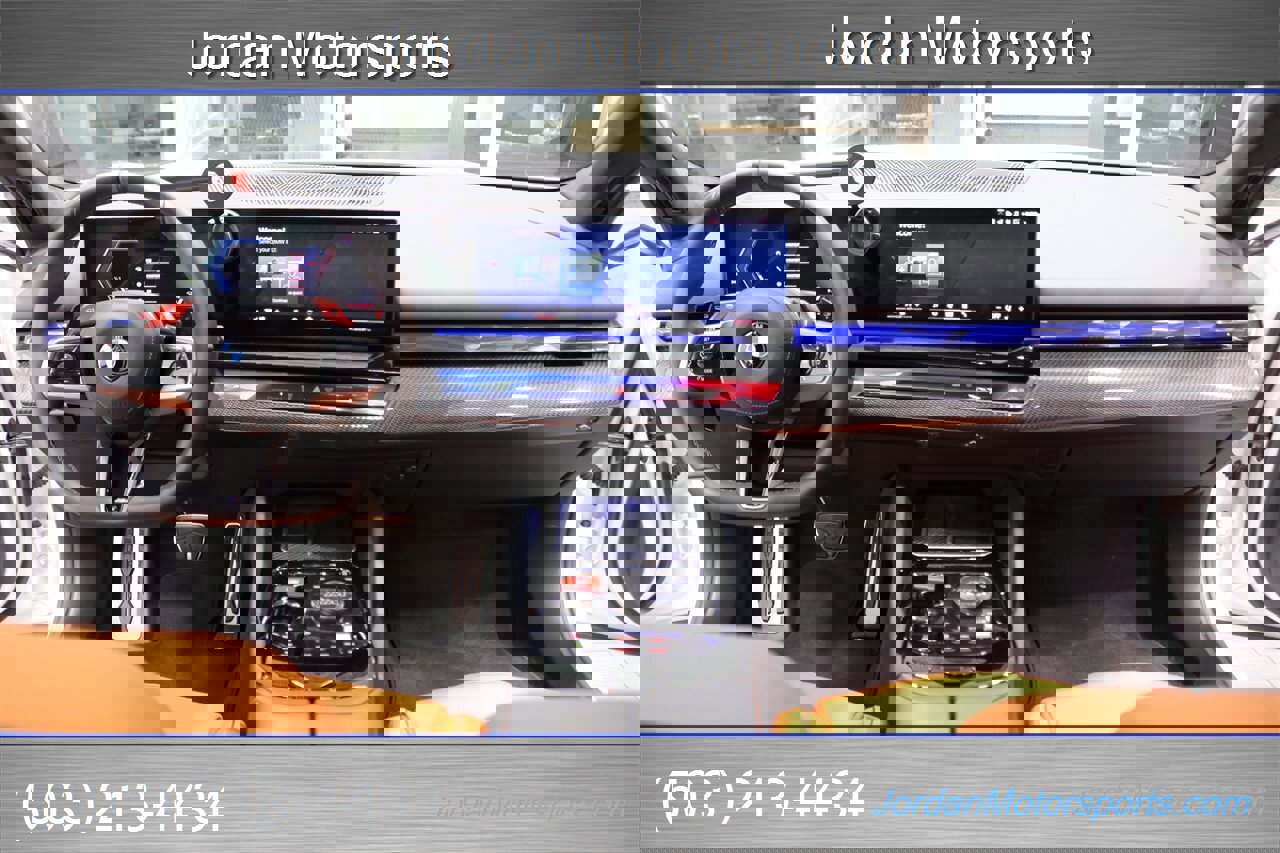 Used 2025 BMW M5 Touring w/ M Driver's Package image 23