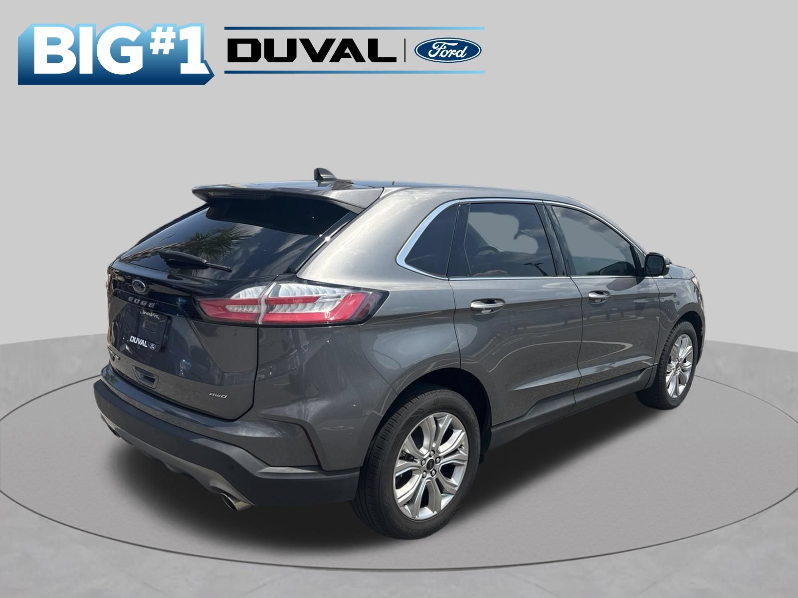 Used 2023 Ford Edge Titanium AWD/4WD image 2