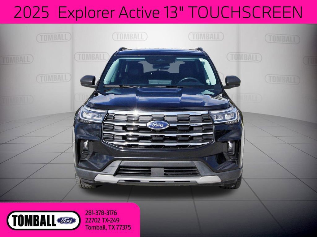 Used 2025 Ford Explorer Active w/ Active Comfort Package image 2