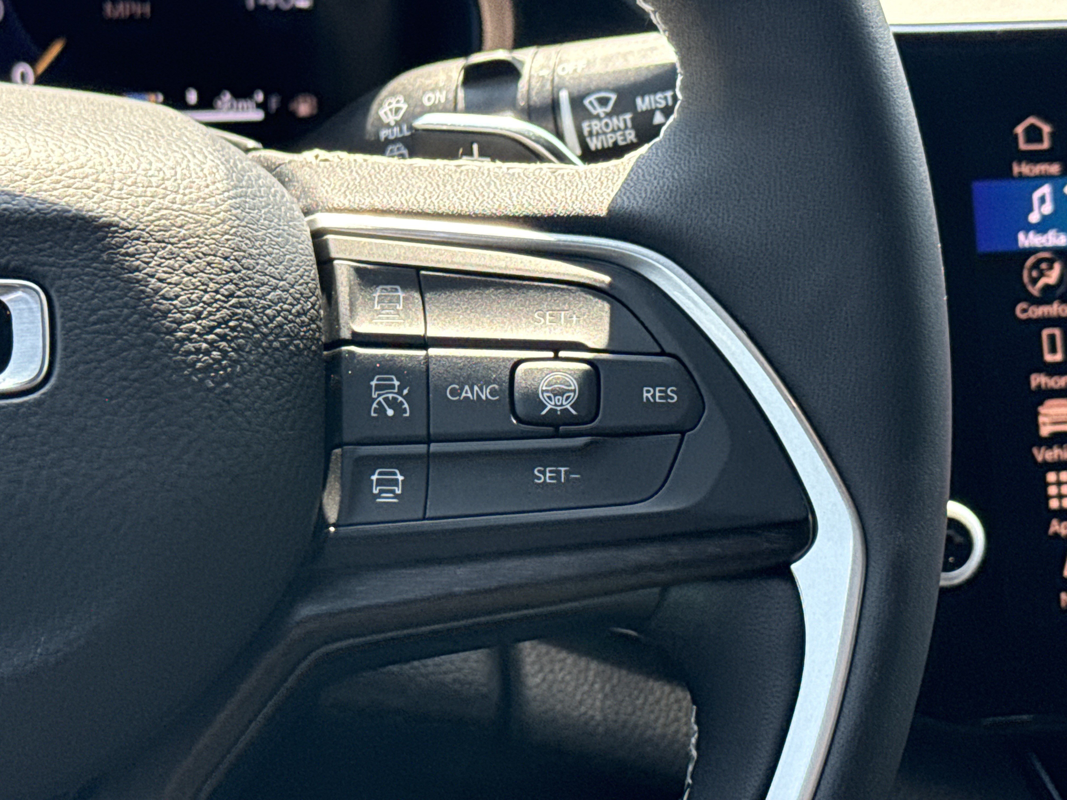 New 2026 Jeep Grand Cherokee Altitude RWD image 27