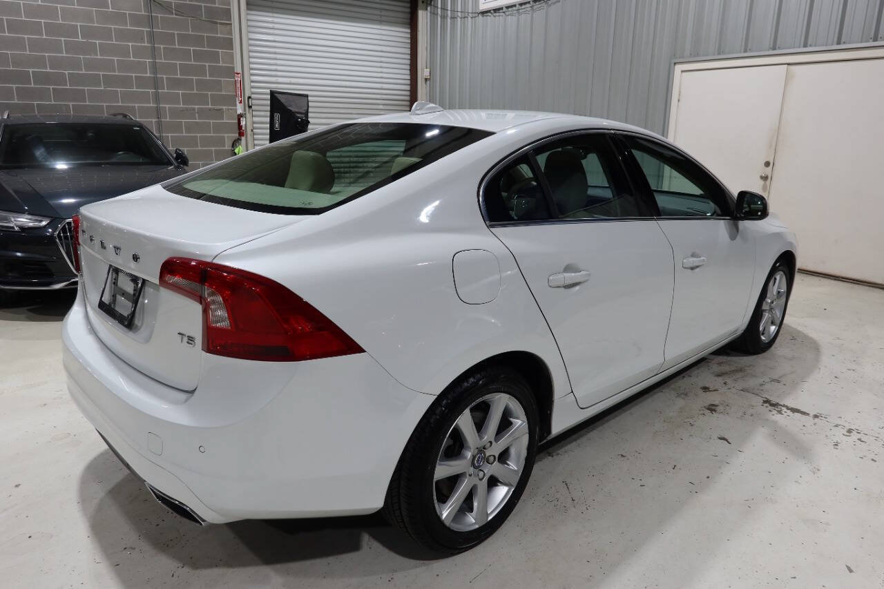 Used 2016 Volvo S60 T5 Premier w/ Convenience Package FWD image 5