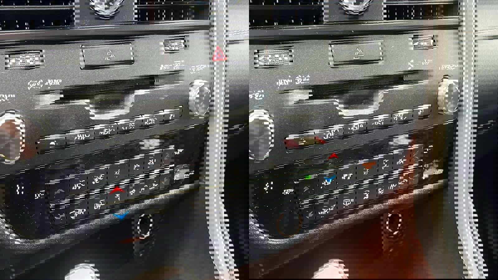 Used 2019 Lexus RX 450h AWD image 19