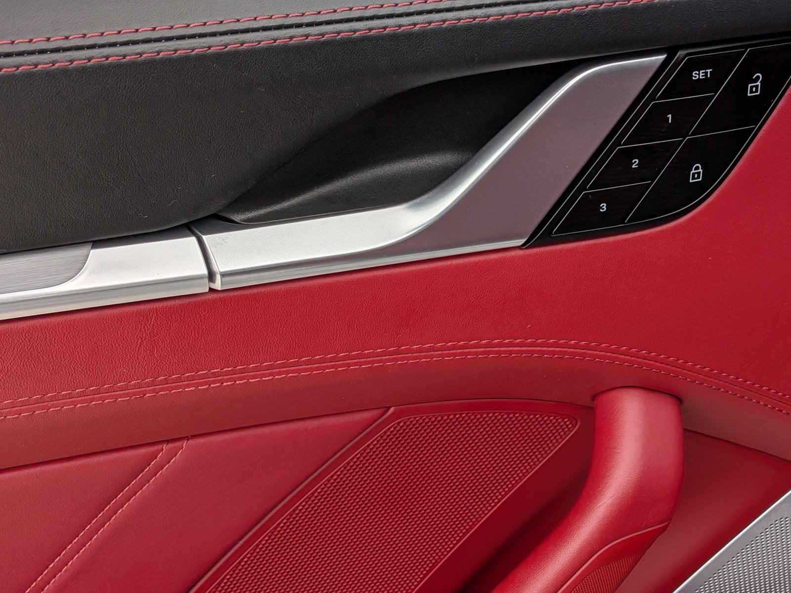 Used 2021 Porsche 911 Turbo S image 15