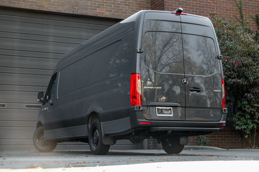 New 2026 Mercedes-Benz Sprinter 2500 image 2