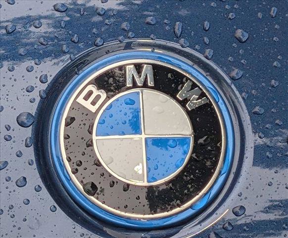 Certified 2023 BMW 530e w/ Convenience Package image 30