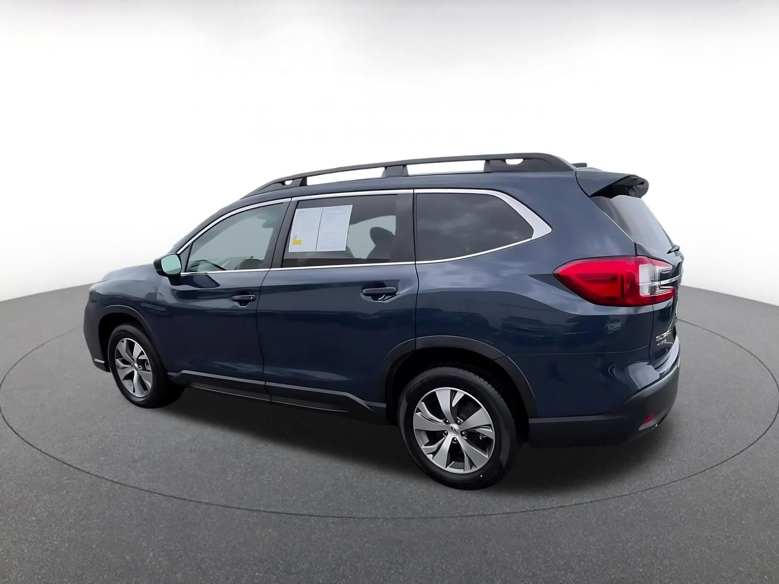 Used 2024 Subaru Ascent Premium w/ Convenience Package AWD/4WD image 10