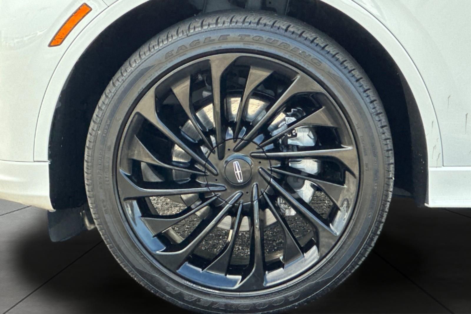 Used 2025 Lincoln Aviator Reserve w/ Jet Appearance Package RWD image 27
