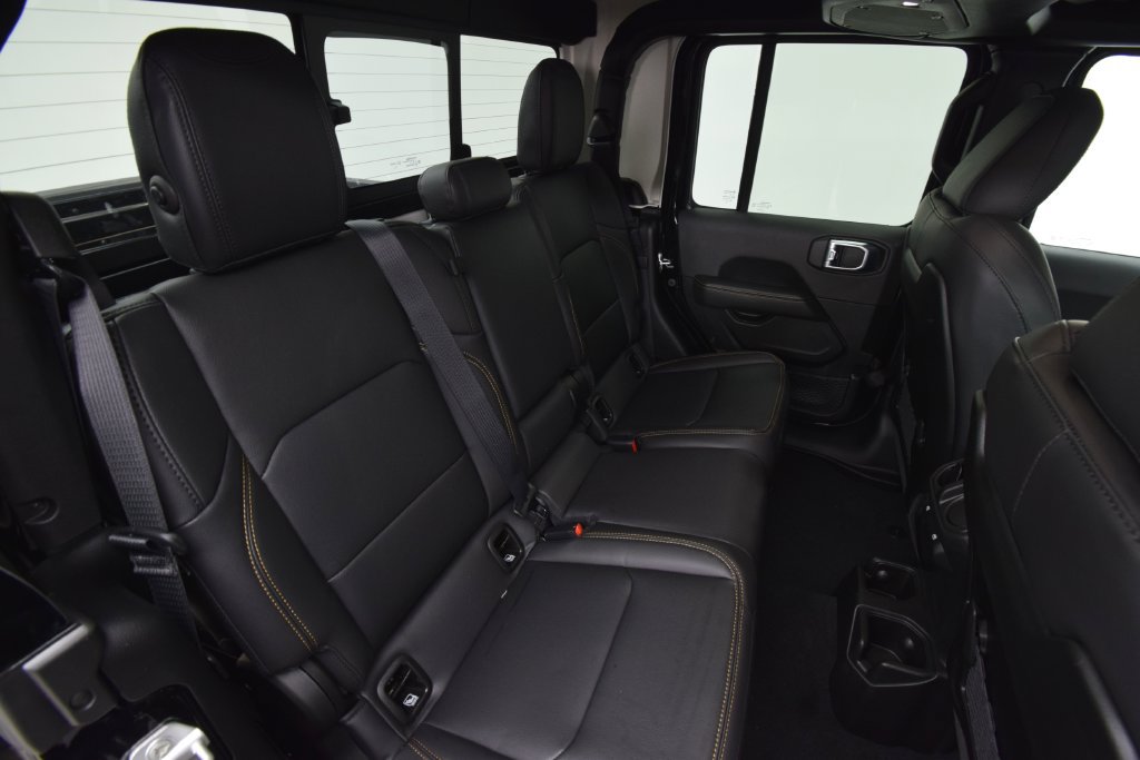 New 2026 Jeep Gladiator Sport AWD/4WD image 19