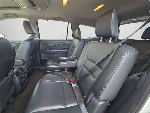Used 2021 Honda Pilot Touring image 17