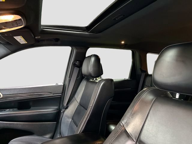 Used 2017 Jeep Grand Cherokee Limited image 22