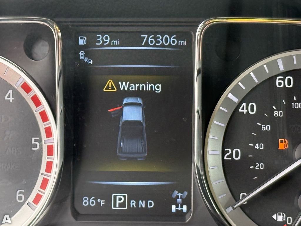 Used 2017 Nissan Titan PRO-4X image 19