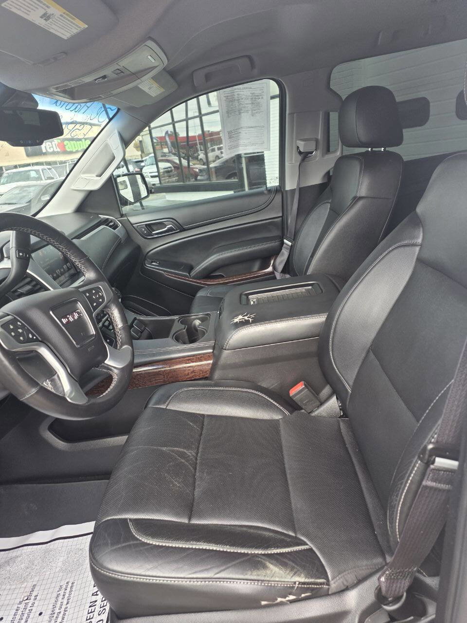 Used 2016 GMC Yukon XL SLT image 9