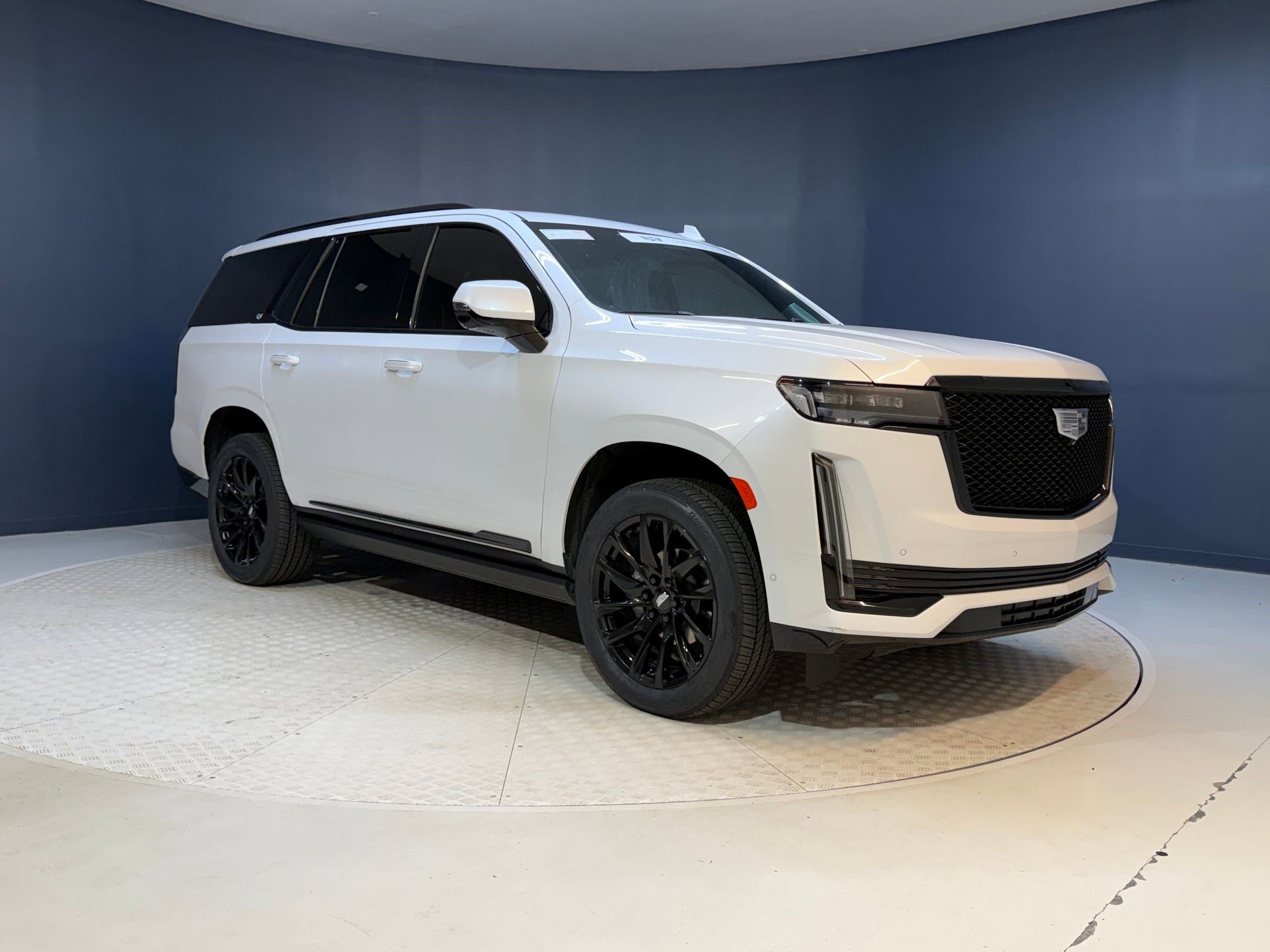 Certified 2024 Cadillac Escalade Sport Platinum w/ LPO, ONYX Package image 7