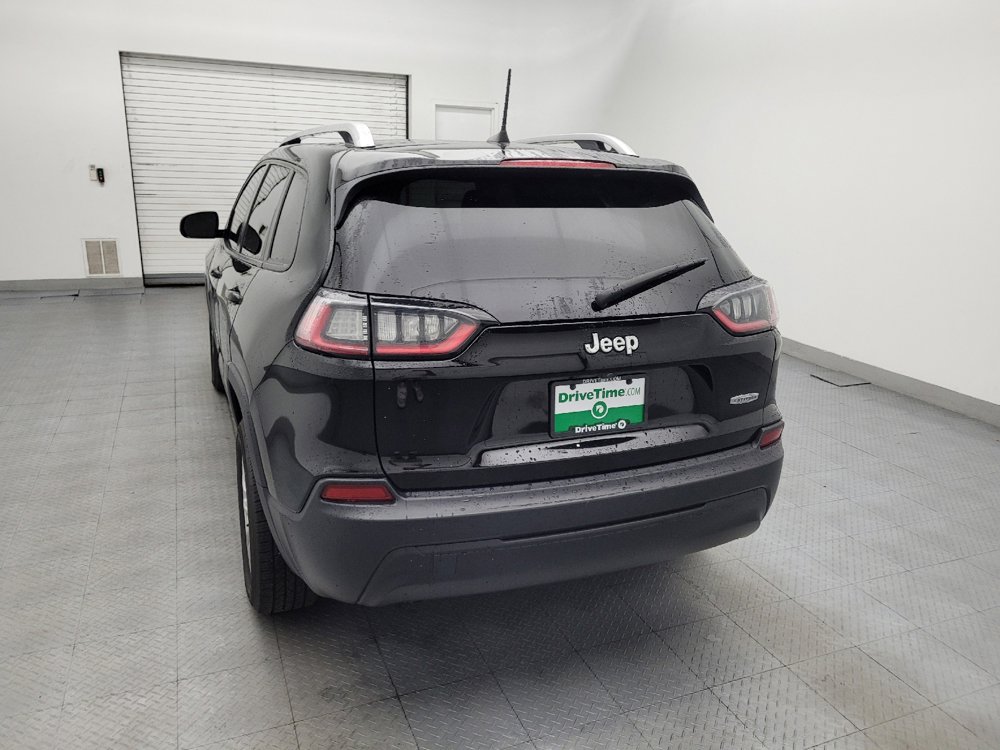 Used 2020 Jeep Cherokee Latitude FWD image 6