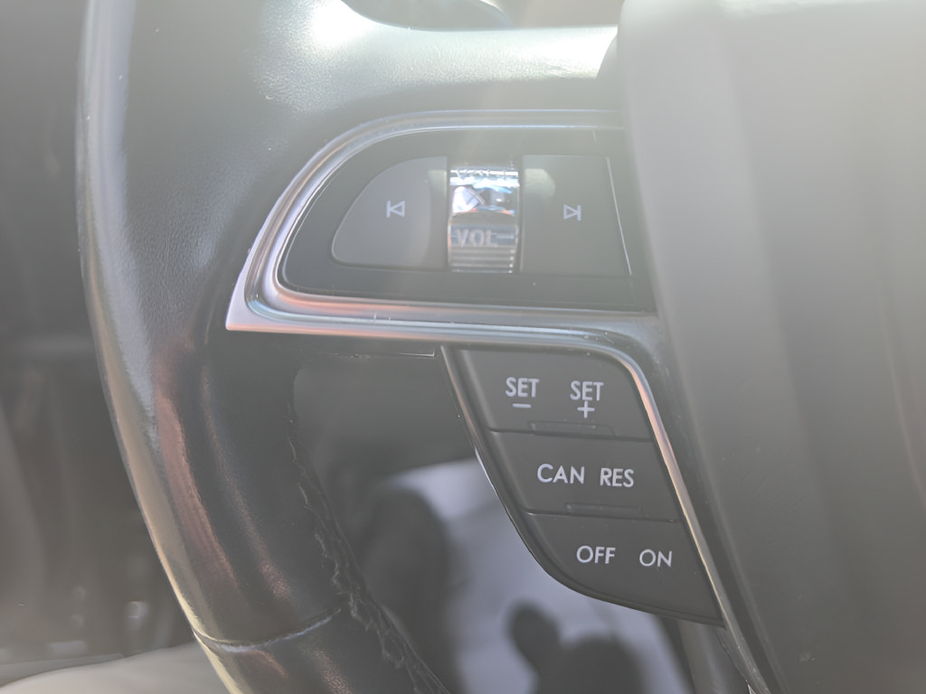 Used 2020 Lincoln Nautilus Reserve AWD/4WD image 12
